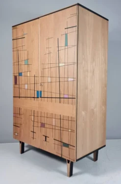 Garde-robe vintage par Francisek Mezulanik, années 1960
