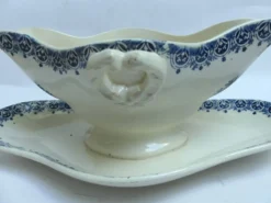 Gien grande saucière en porcelaine opaque