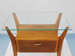 Gio Ponti Table de chevet en érable et noyer, La Permanente Mobili Cantù, années 1940