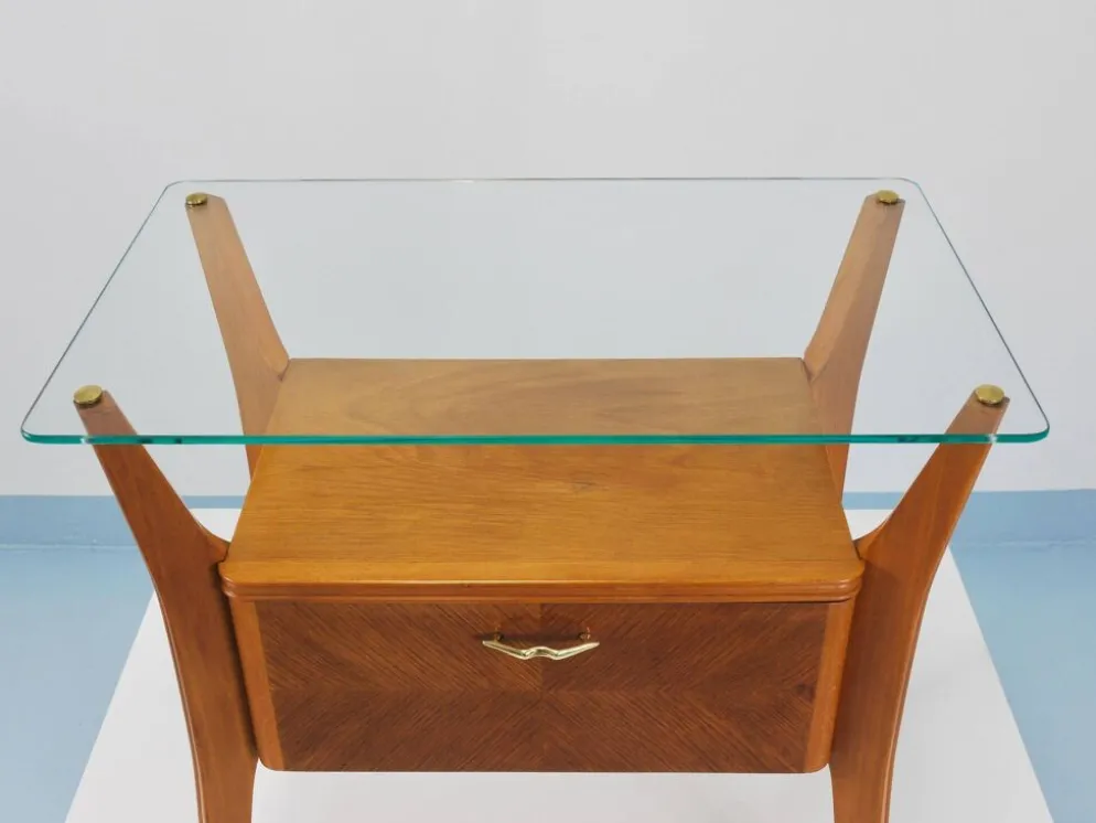 Gio Ponti Table de chevet en érable et noyer, La Permanente Mobili Cantù, années 1940