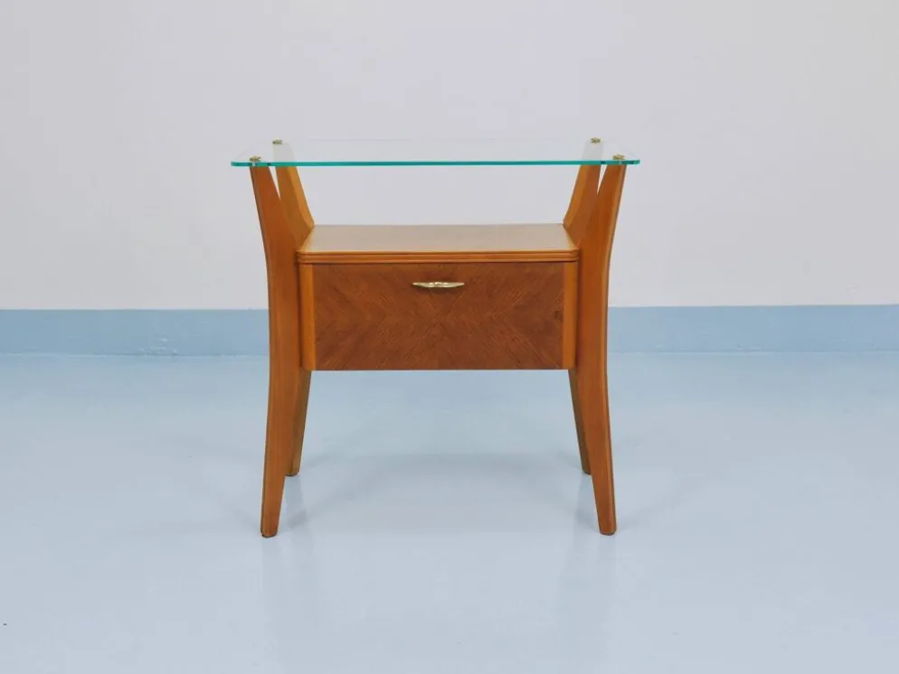 Gio Ponti Table de chevet en érable et noyer, La Permanente Mobili Cantù, années 1940