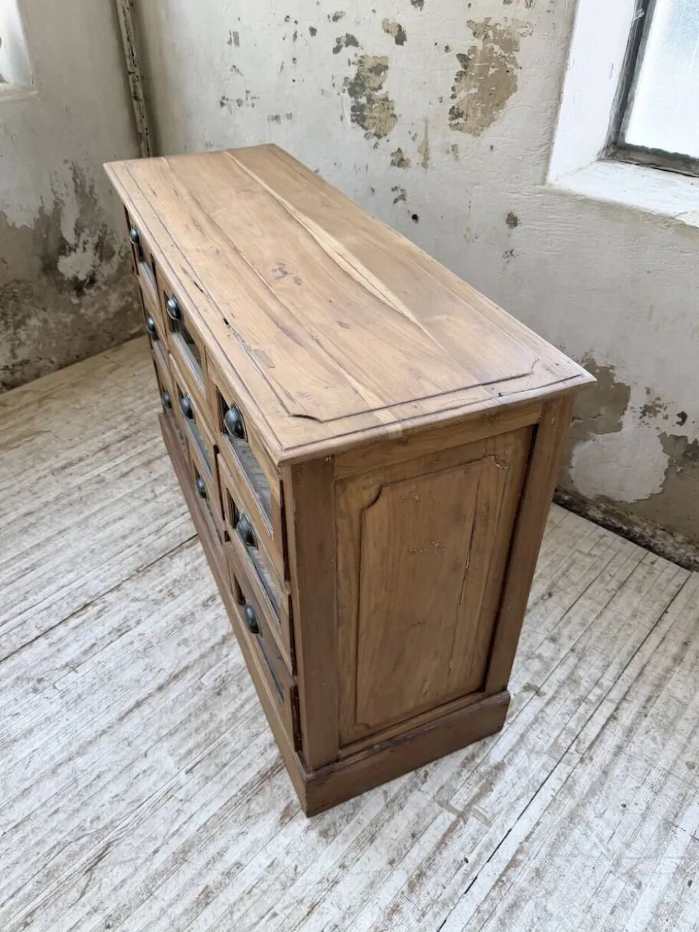 Grainetier meuble de métier en noyer 1950