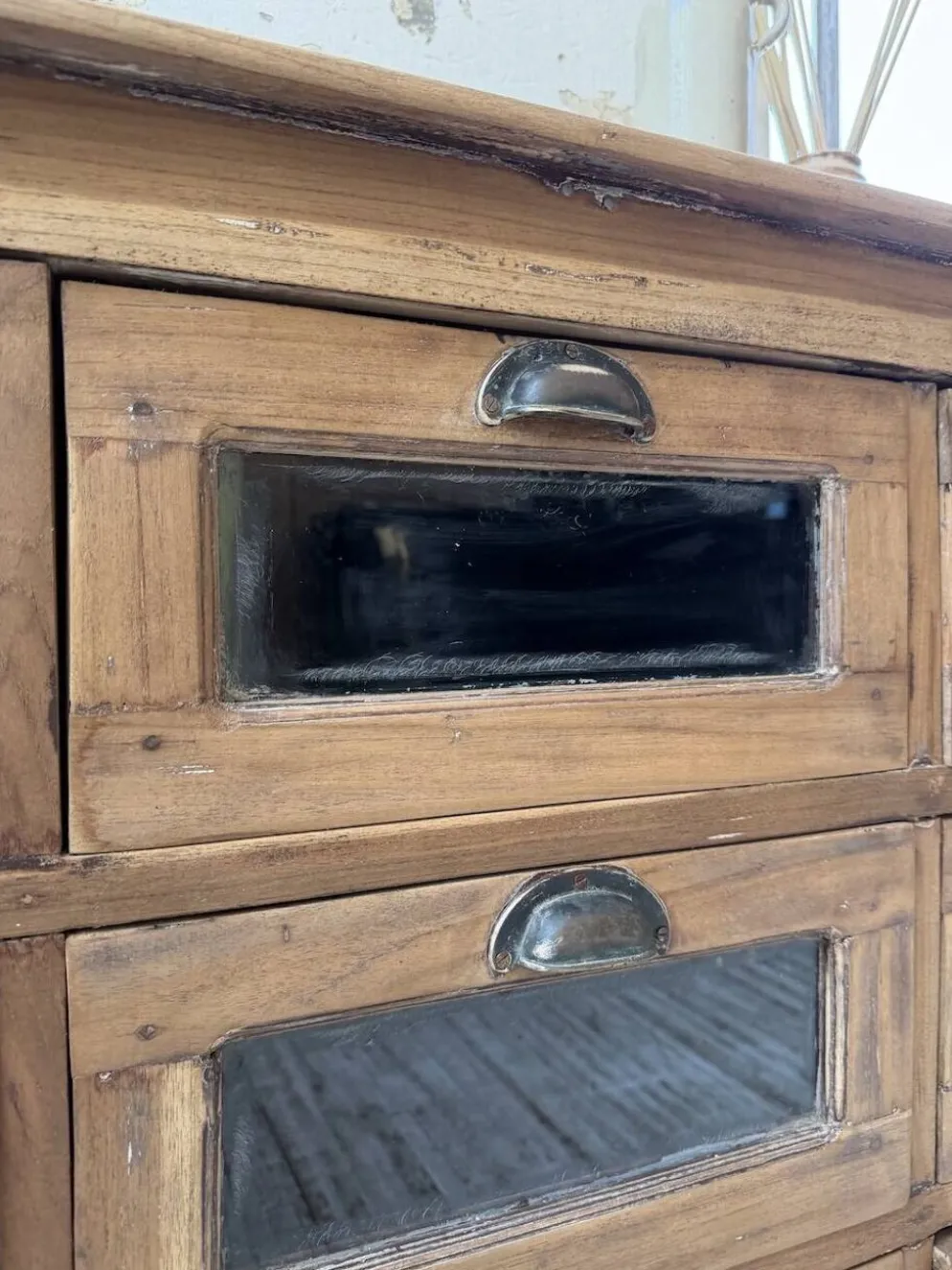 Grainetier meuble de métier en noyer 1950