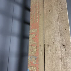 Grand ancien cabinet à casiers en bois d'atelier industriel