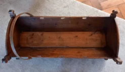 Grand berceau ancien en bois