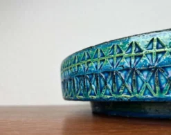 Grand bol en céramique Rimini Blu de style mid-century moderne par Aldo Londi pour Bitossi, Italie, années 1960.