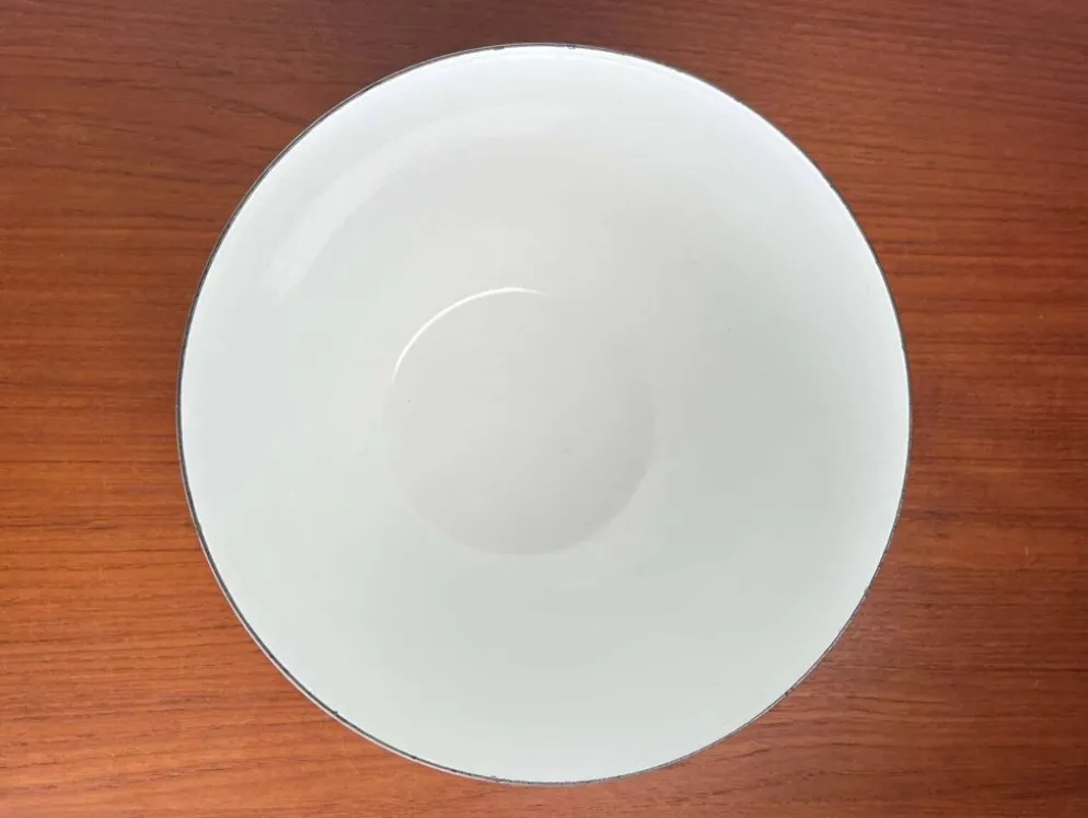 Grand bol en émail blanc danois de style mid-century moderne, années 1960