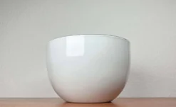 Grand bol en émail blanc danois de style mid-century moderne, années 1960
