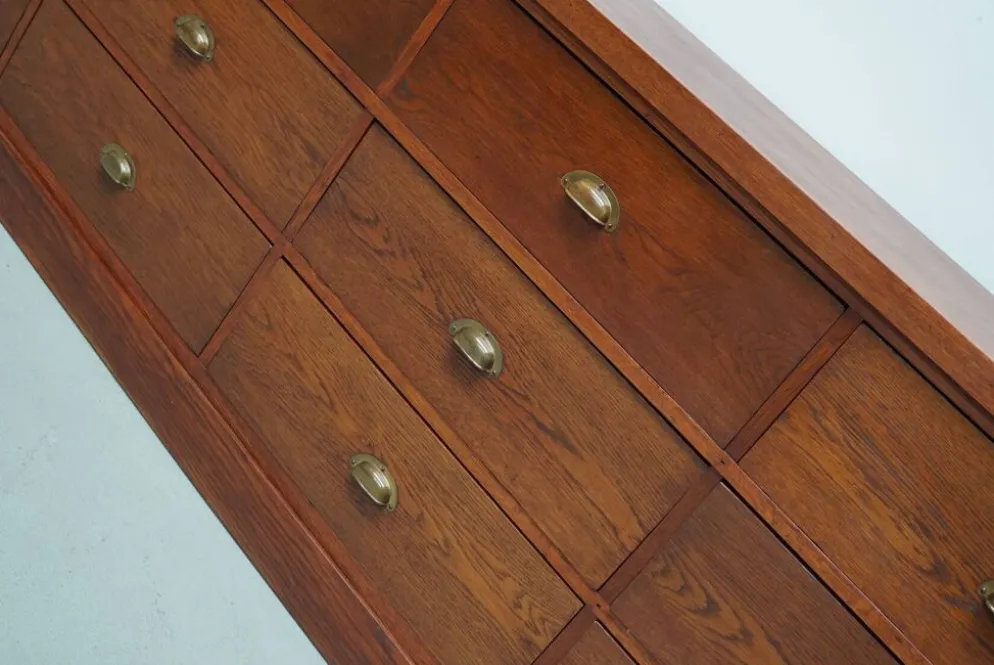 Grand buffet/armoire de magasin Art déco vintage en chêne hollandais, années 1930