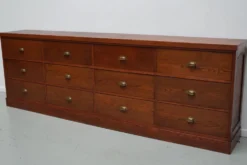 Grand buffet/armoire de magasin Art déco vintage en chêne hollandais, années 1930