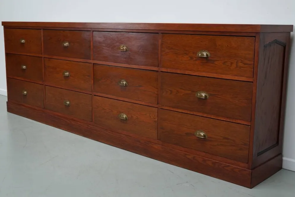 Grand buffet/armoire de magasin Art déco vintage en chêne hollandais, années 1930