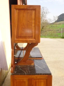 Grand buffet 2 corps en noyer et marbre