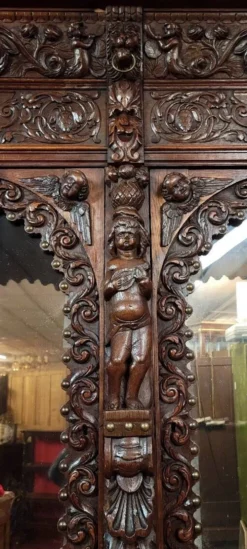 Grand buffet deux-corps style renaissance richement sculpté – « anno 1634 »
