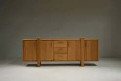 Grand buffet en chêne brut, Belgique.