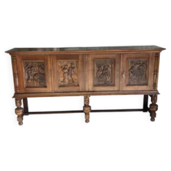 Grand buffet en chêne sculpté de style néo-Renaissance, milieu du XXe