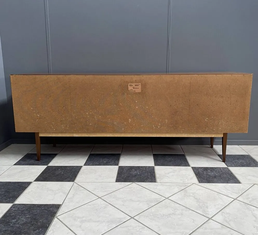 Grand buffet en palissandre des années 1960