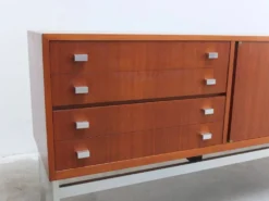 Grand buffet moderniste par Werner Wölfers pour V-Form, années 1960.