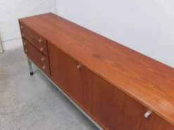 Grand buffet moderniste par Werner Wölfers pour V-Form, années 1960.