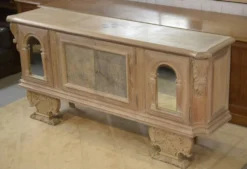 Grand buffet 4 portes en chêne cérusé, miroir églomisé et cuir 1950’s