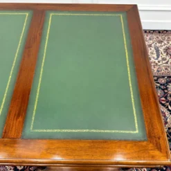 Grand bureau anglais classique