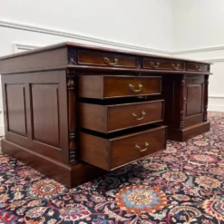 Grand bureau anglais classique