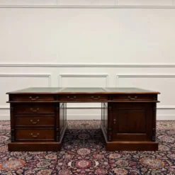 Grand bureau anglais classique