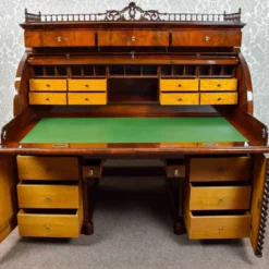 Grand bureau cylindre Louis-Philippe en acajou et érable - 1840-1860