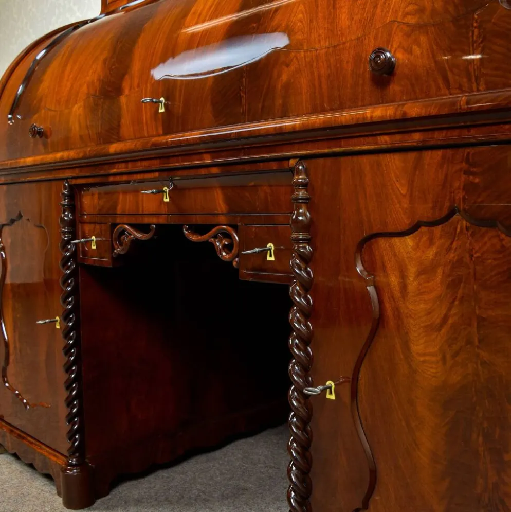 Grand bureau cylindre Louis-Philippe en acajou et érable - 1840-1860