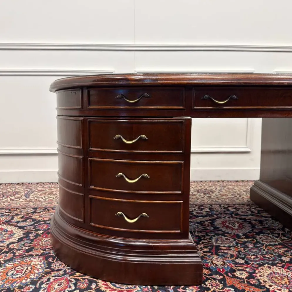 Grand bureau ovale anglais classique