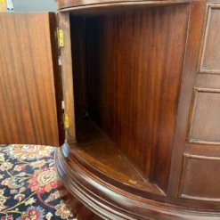 Grand bureau ovale anglais classique