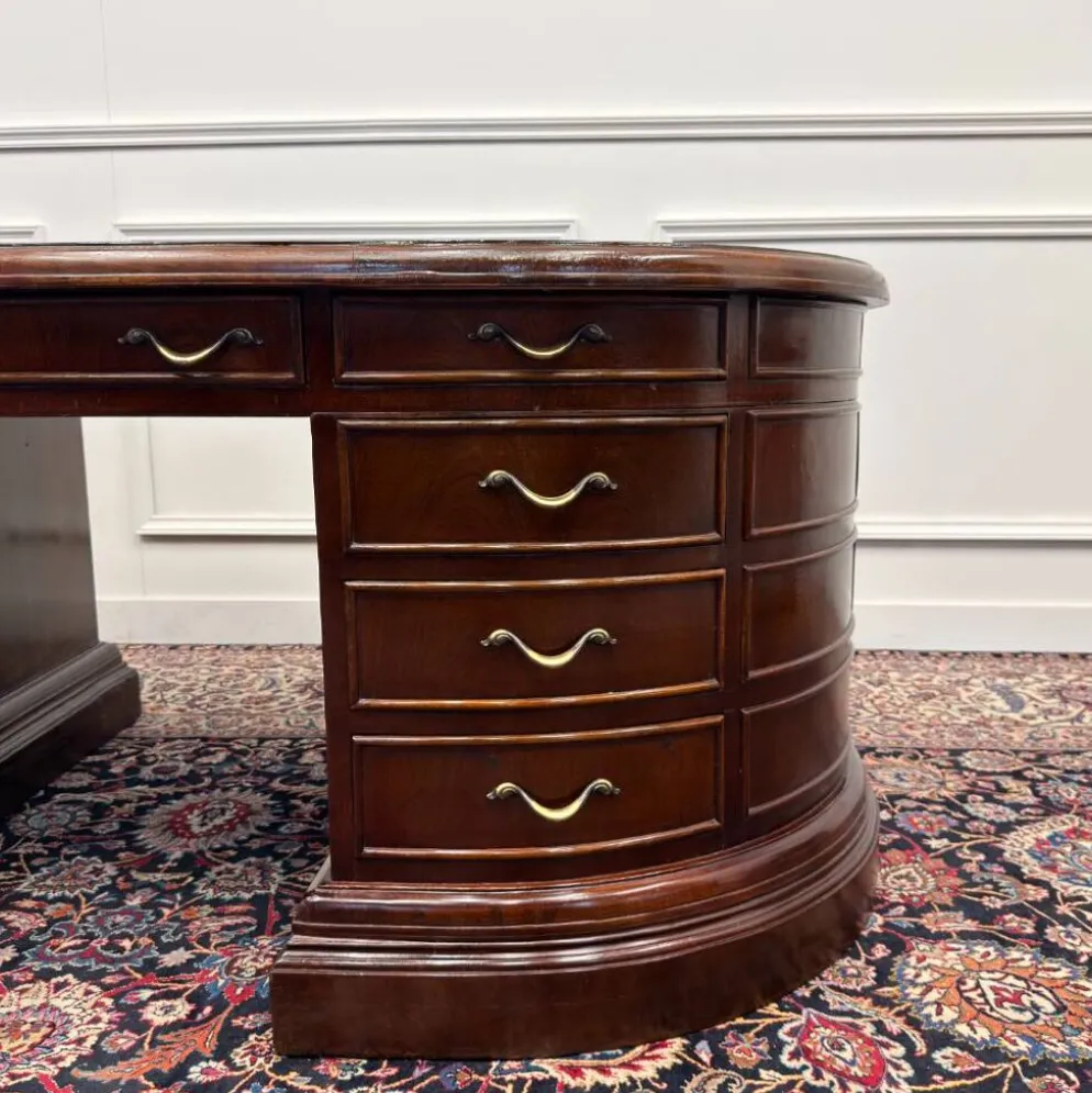 Grand bureau ovale anglais classique
