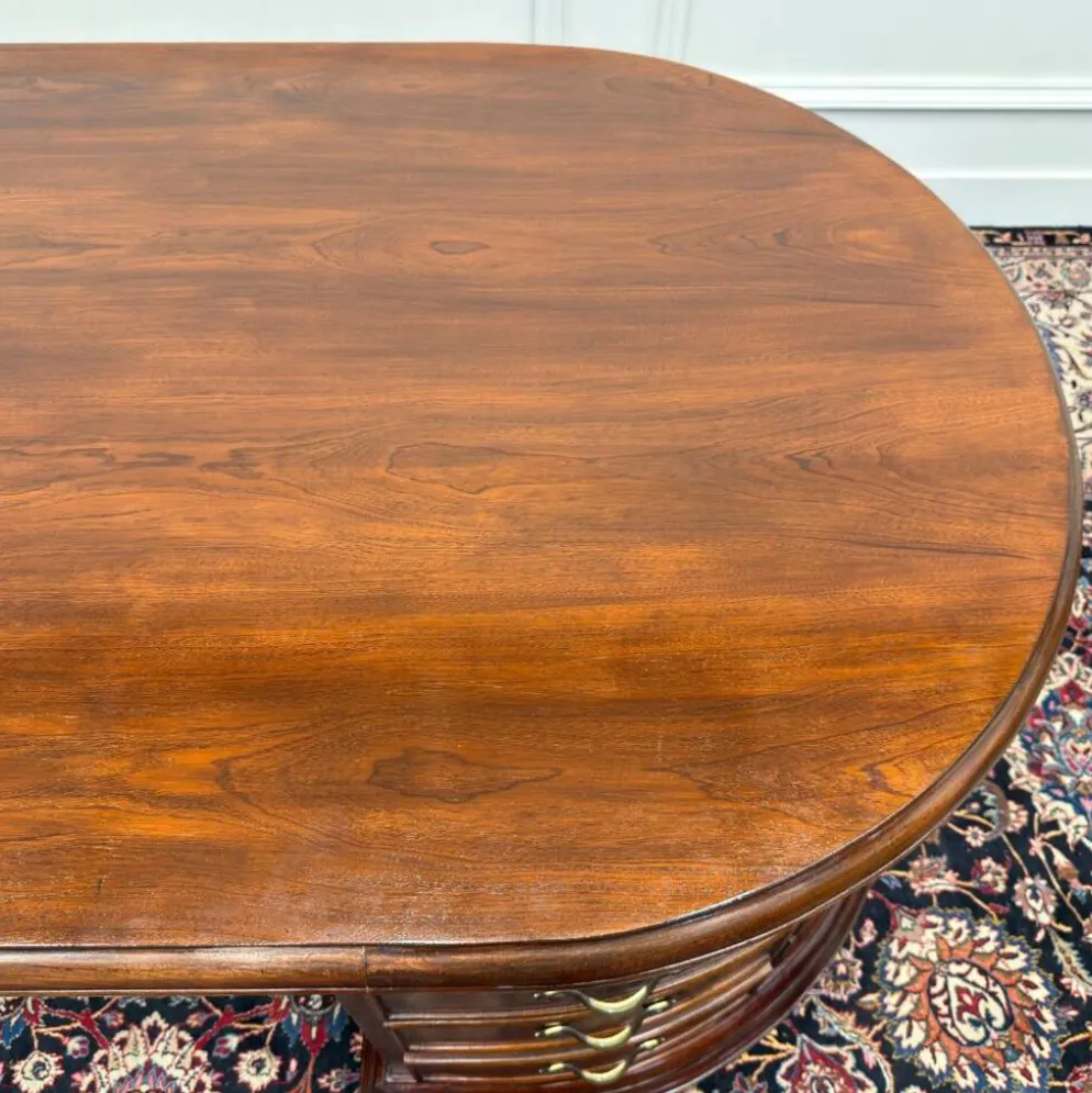 Grand bureau ovale anglais classique