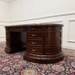 Grand bureau ovale anglais classique