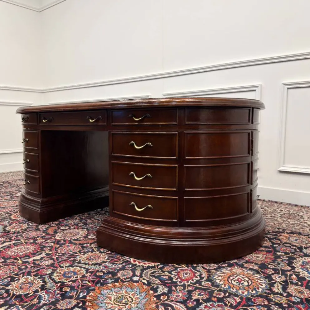 Grand bureau ovale anglais classique