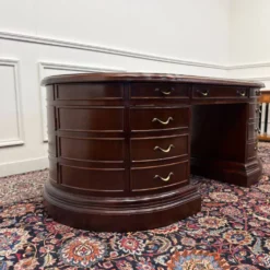 Grand bureau ovale anglais classique