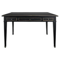 Grand bureau plat de style Louis XVI laqué noir et rechampi or
