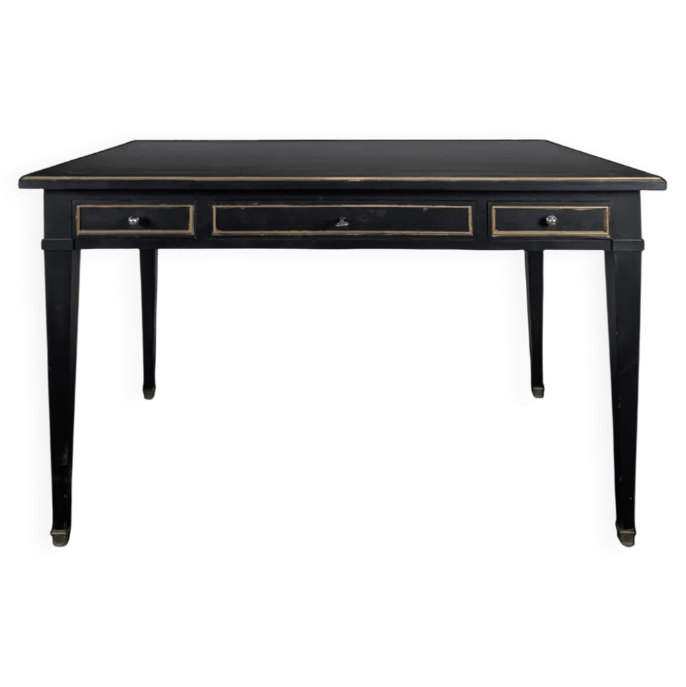 Grand bureau plat de style Louis XVI laqué noir et rechampi or