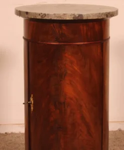grand Chevet Somno en acajou flammé d’époque Empire.