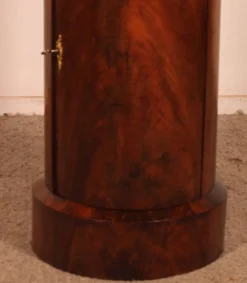 grand Chevet Somno en acajou flammé d’époque Empire.