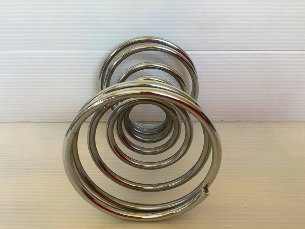 Grand coquetier œuf oie autruche ressort spirale