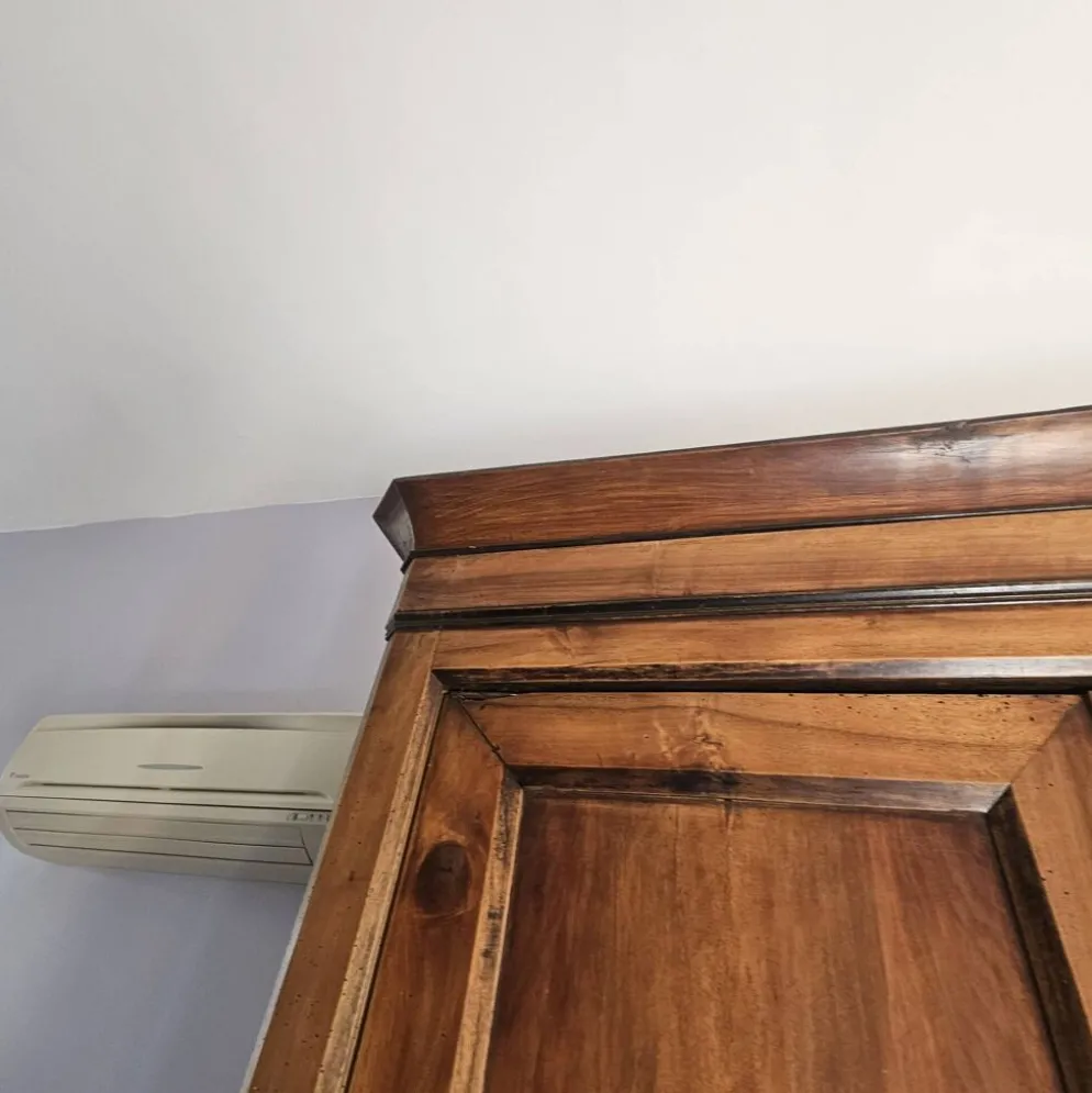 Grande armoire ancienne en noyer – fin XIXᵉ siècle – patine d’origine
