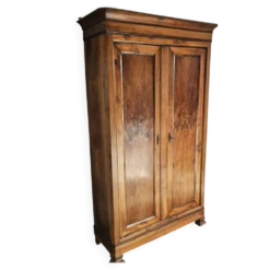 Grande armoire ancienne en noyer – fin XIXᵉ siècle – patine d’origine