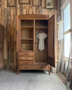 Grande armoire Art Déco en chêne (rénovée)
