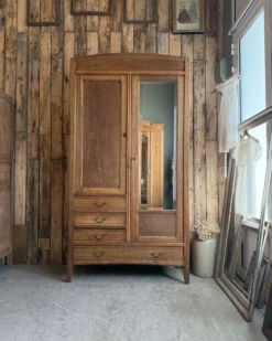 Grande armoire Art Déco en chêne (rénovée)