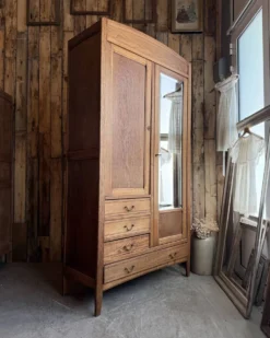 Grande armoire Art Déco en chêne (rénovée)