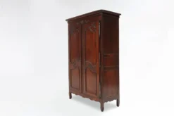 Grande armoire de mariage en bois sculpté Louis XVI, vers 1850