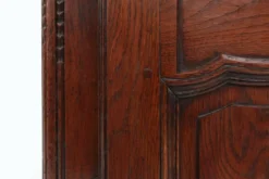 Grande armoire de mariage en bois sculpté Louis XVI, vers 1850