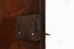 Grande armoire de mariage en bois sculpté Louis XVI, vers 1850