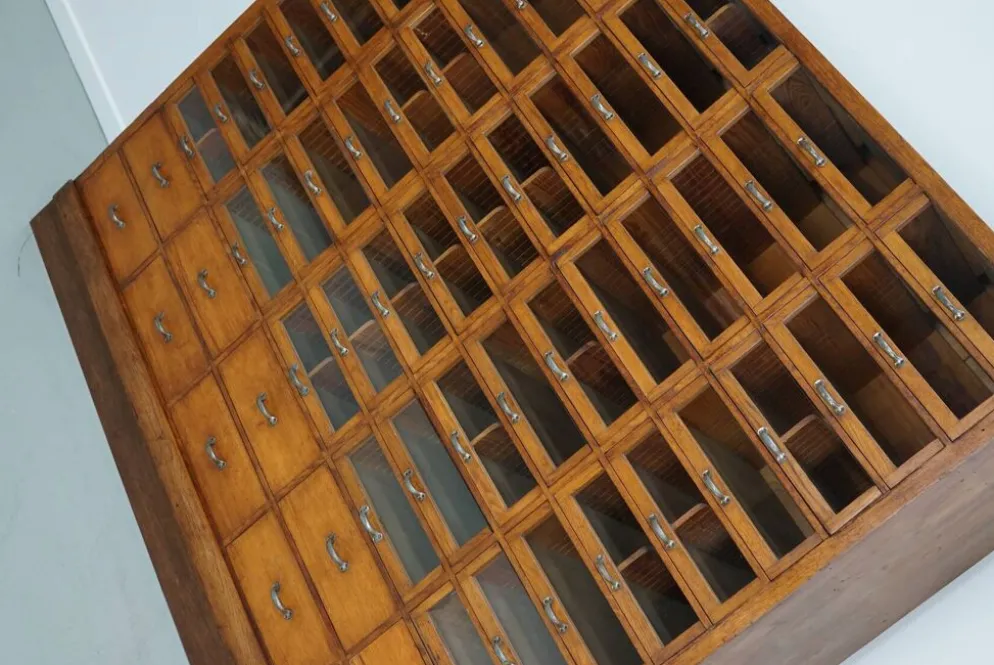 Grande armoire de mercerie allemande vintage en chêne, années 1940