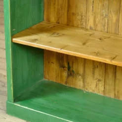 Grande armoire en pin, vers 1930